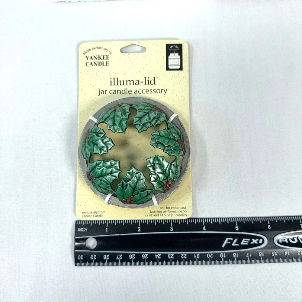 Vintage 2003 Yankee Candle Illuma-Lid Holly Berry Jar Candle Topper NOS